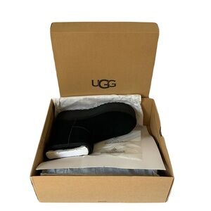 UGG Women’s Classic Mini Platform Boots - Brand New